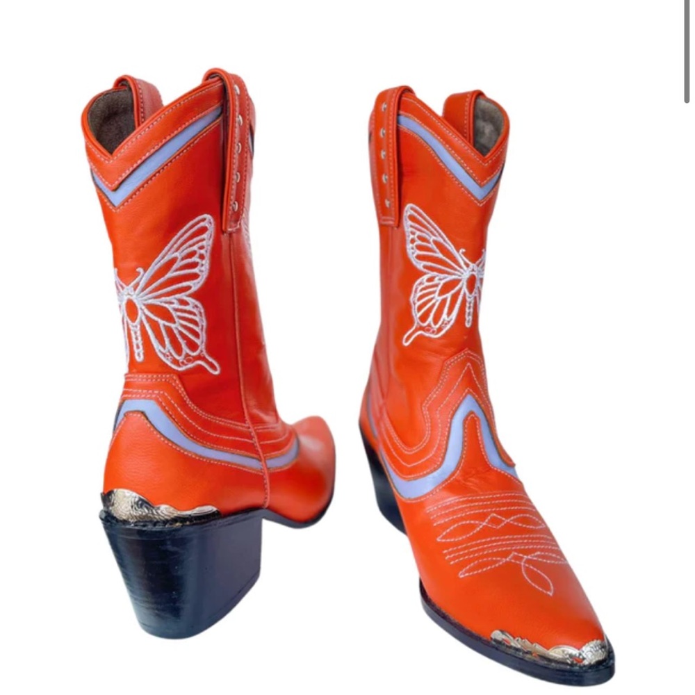 Wandering Coyote Mariposa boots. Australian genuine leather boots. Size 39/8